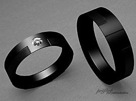 ブラック仕上げのマリッジリング（結婚指輪）のイメージです