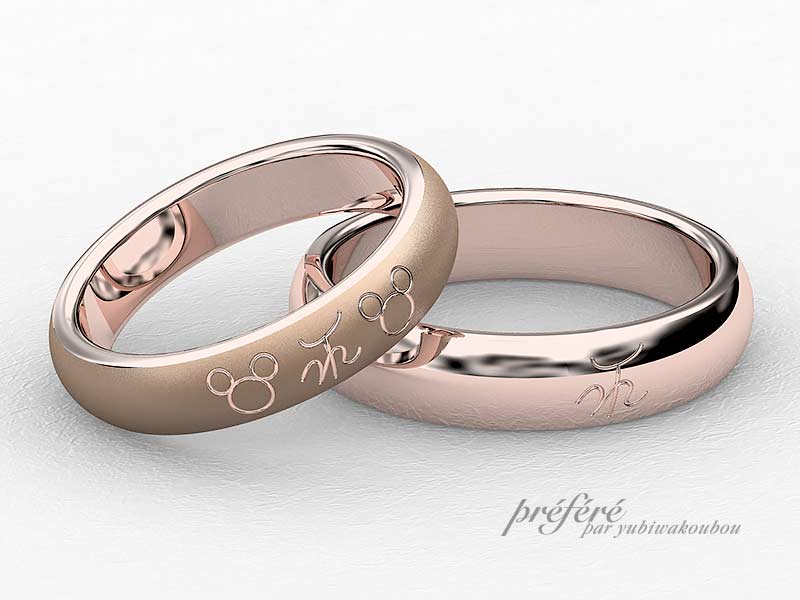 キュートなピンクゴールド素材でネズミちゃんデザインの結婚指輪