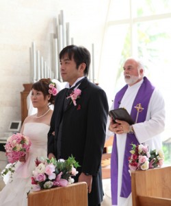 世界中でお二人だけの結婚指輪を着けて・・・名古屋からご来店下さいました。