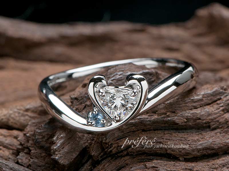 婚約指輪と結婚指輪をセットで着けるセットリングをオーダー