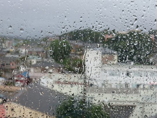 真珠供養祭の日は大雨