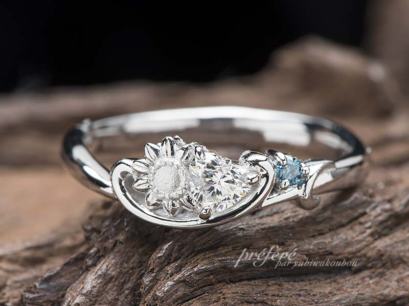 ハートダイヤとひまわりの婚約指輪