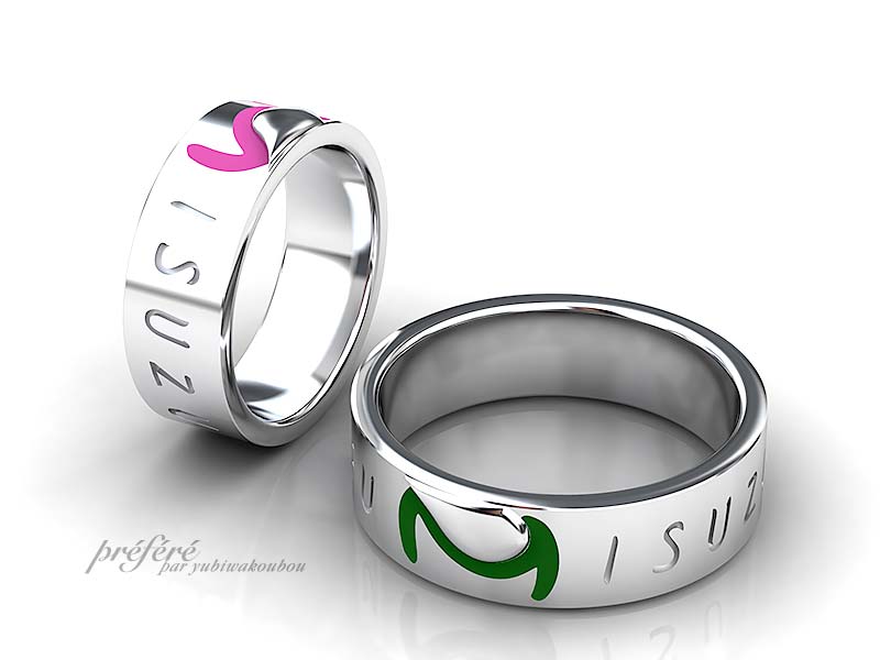 イニシャルとカラーを入れた結婚指輪オーダー