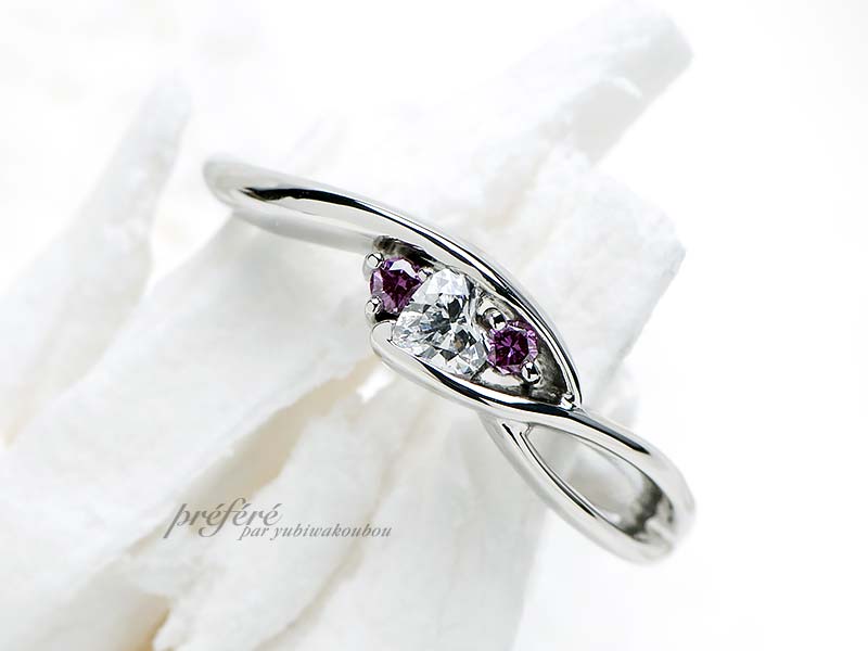 ハート型ダイヤとピンクダイヤの婚約指輪