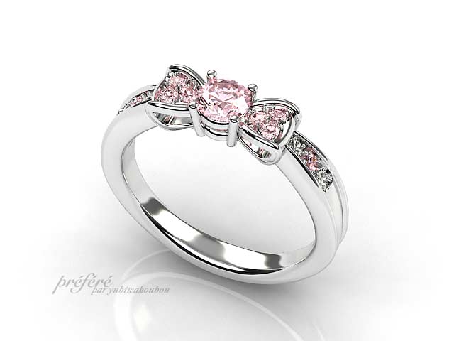 希少なファンシーピンクダイヤでお創りしたおリボンモチーフの婚約指輪