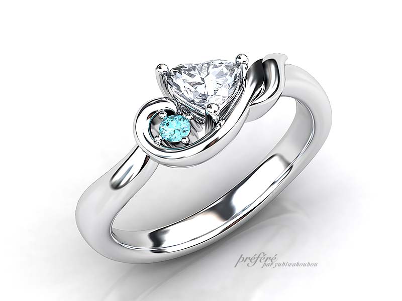 ハートのダイヤの婚約指輪は音符とイニシャルモチーフでオーダーメイド
