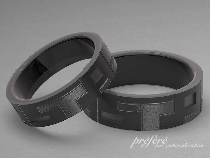 他にはないイニシャルが隠れた人気のブラック仕上げの結婚指輪イメージ画
