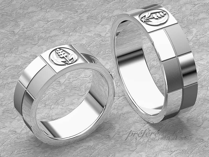 家紋をデザインに取り入れた結婚指輪