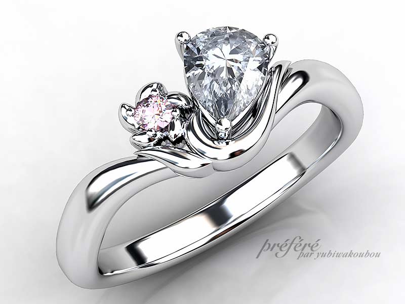 婚約指輪はキュートなお花をモチーフにピンクダイヤを入れてオーダーメイド