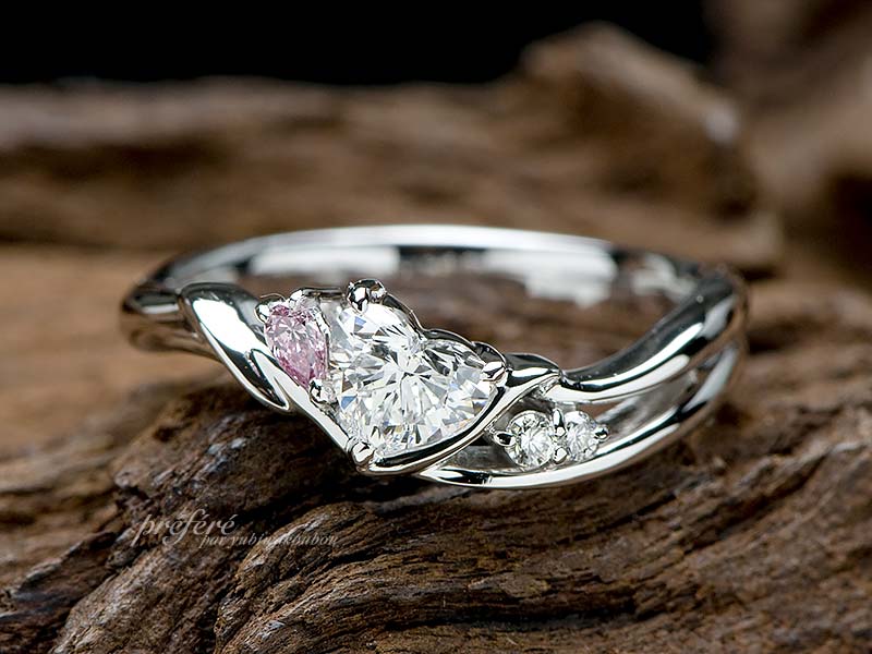 ハートダイヤのオーダーメイドエンゲージリング婚約指輪