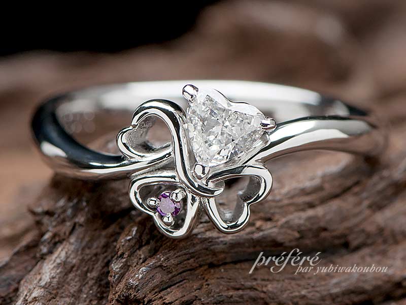 オーダー婚約指輪は幸せ四つ葉のクローバーのデザインでサプライズプロポーズ