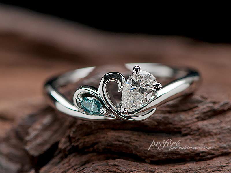 プロポーズリングはしずく形のペアシェイプダイヤで婚約指輪オーダー