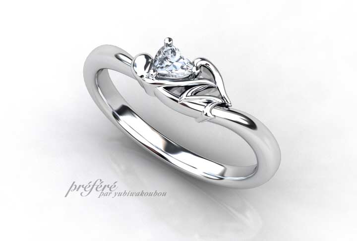 プロポーズリングの婚約指輪はお二人のイニシャルを添えてオーダーメイド