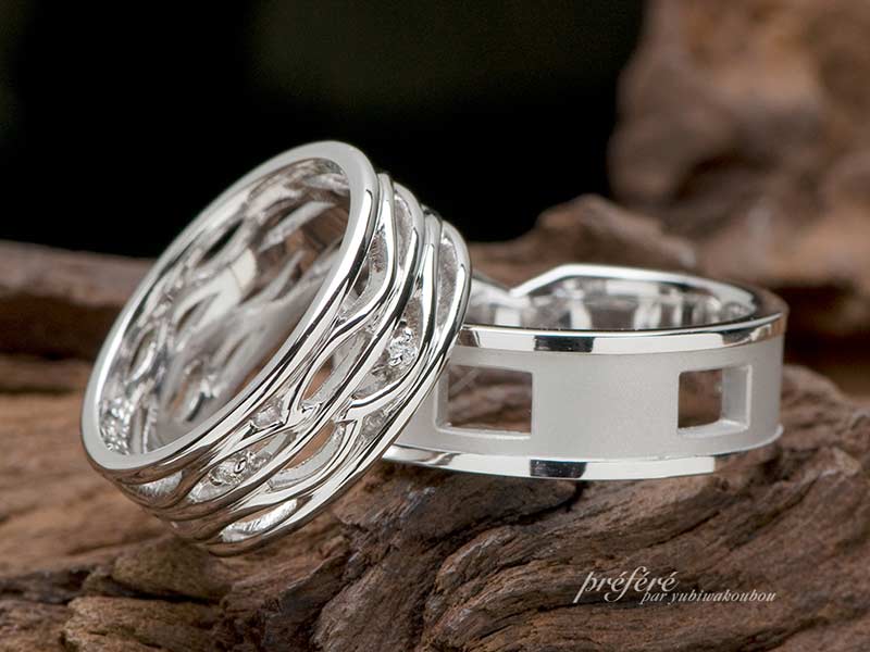 優しさとシャープさの対称的なデザインの結婚指輪