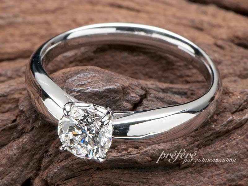 オーダーメイドの婚約指輪はダイヤモンドでおしゃれにリメイク