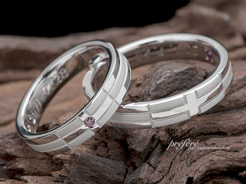 結婚指輪はクロスのデザインでつや消しと鏡面仕上げでオーダー