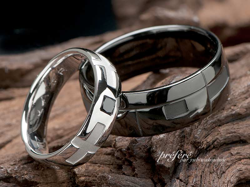 結婚指輪でお創りしたブラックリングはイニシャルを入れてオーダー