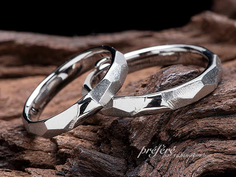 オリジナルな結婚指輪は富士山モチーフ