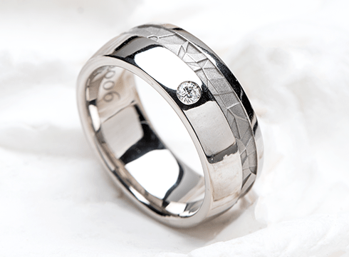 結婚指輪、婚約指輪を紛失しても同じデザインでお創りします｜7000組の