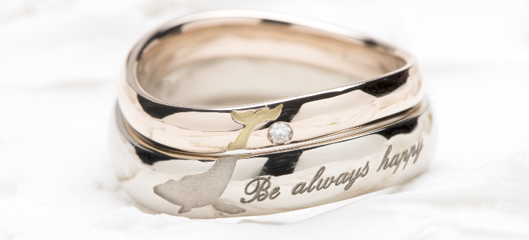 オリジナルなペアリングのオーダーメイド結婚指輪（マリッジリング 