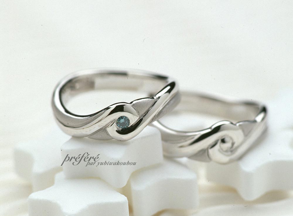 結婚指輪は仲良く手を繋ぐオーダーメイド