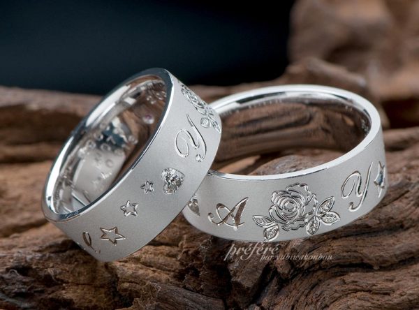 薔薇とハートダイヤと星でメッセージの結婚指輪