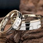 コンビの結婚指輪にイニシャルをアレンジしたオーダーメイド