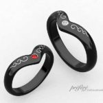 結婚指輪のオーダーはVライン甲丸リング形状のブラックリング