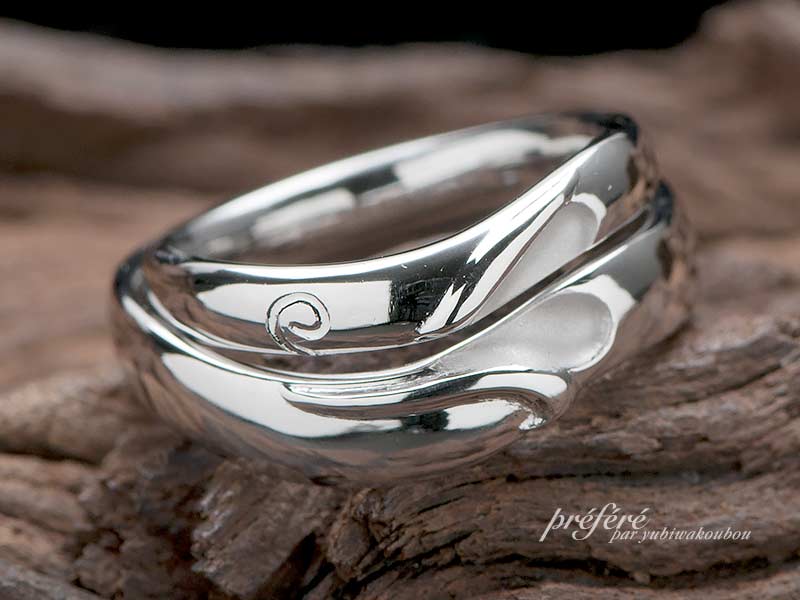 セットリングの結婚指輪はハートモチーフでオーダーメイド
