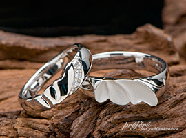 蝶蝶モチーフのペア結婚指輪はオーダーメイド