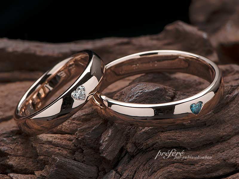 シンプルなピンクゴールドにハートダイヤを入れたオーダー結婚指輪