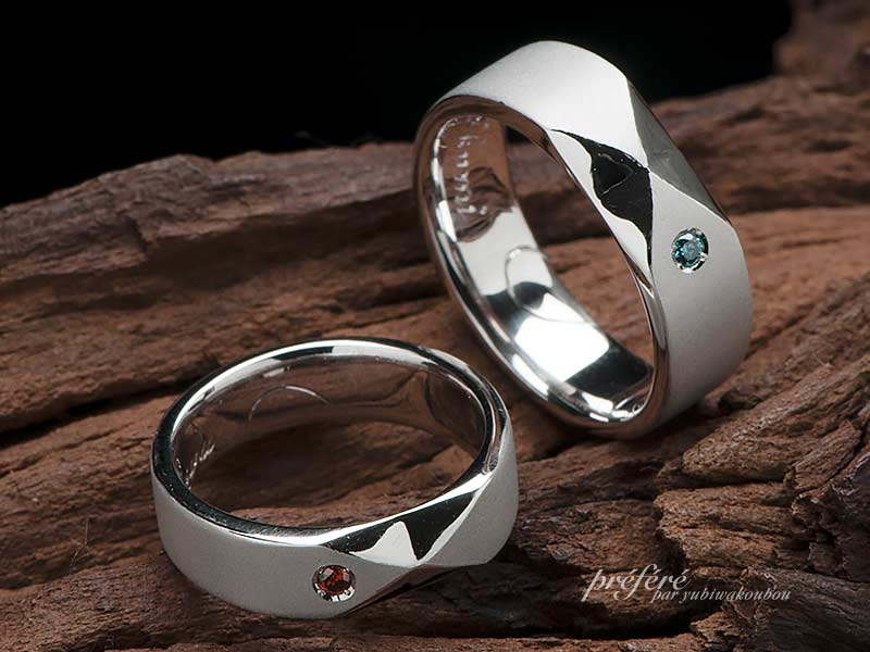 シンプルで重厚感のあるデザインの結婚指輪はオーダーメイド