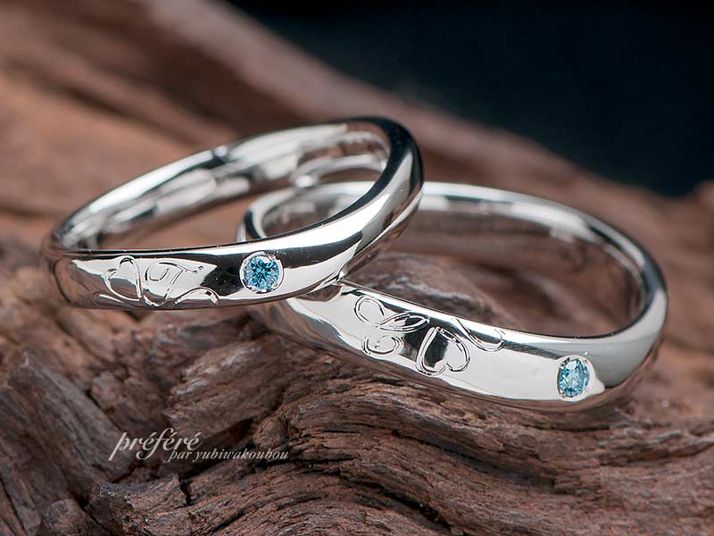 四つ葉のクローバーをモチーフにブルーダイヤを入れた結婚指輪はオーダー