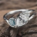 オーダーメイドの婚約指輪はペアシェイプのダイヤに想いを込めてプロポーズ